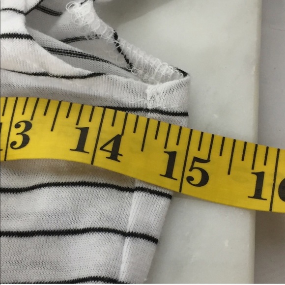 NWT Wet Seal Daisy Crop Top Size S - Picture 6 of 7